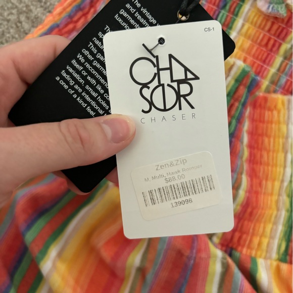 Super cute colorful romper - Picture 3 of 3